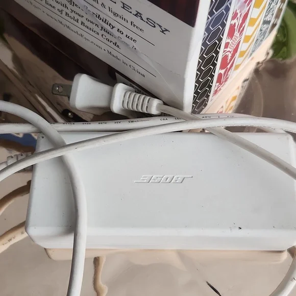 Bose Speaker - Picture 3 of 7